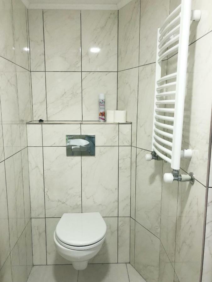 Motel Царська Гора à Mizhhirya  Extérieur photo