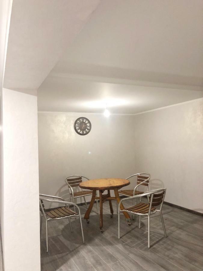Motel Царська Гора à Mizhhirya  Extérieur photo