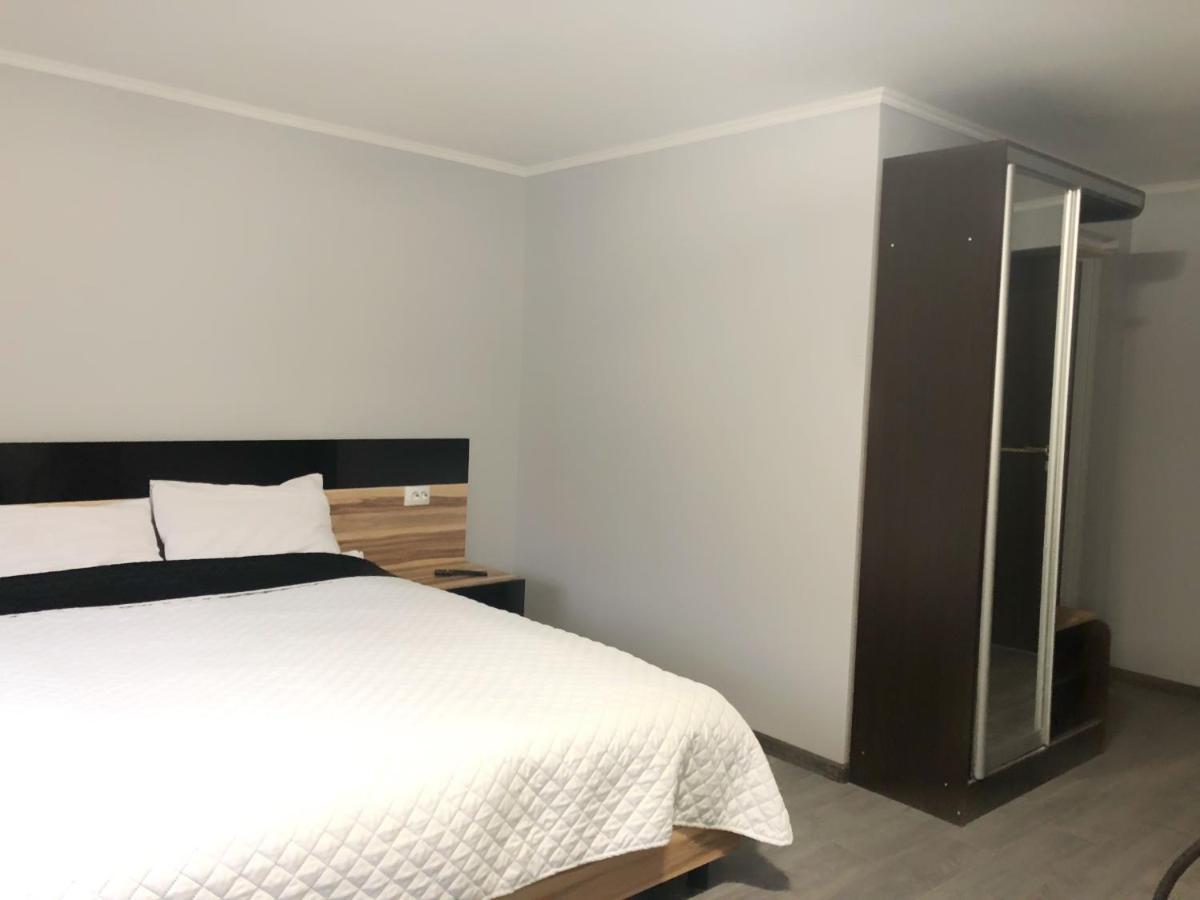 Motel Царська Гора à Mizhhirya  Extérieur photo